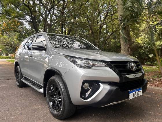 TOYOTA HILUX SW4 2.8 SRX 4X4 16V TURBO INTERCOOLER DIESEL 4P AUTOMÁTICO